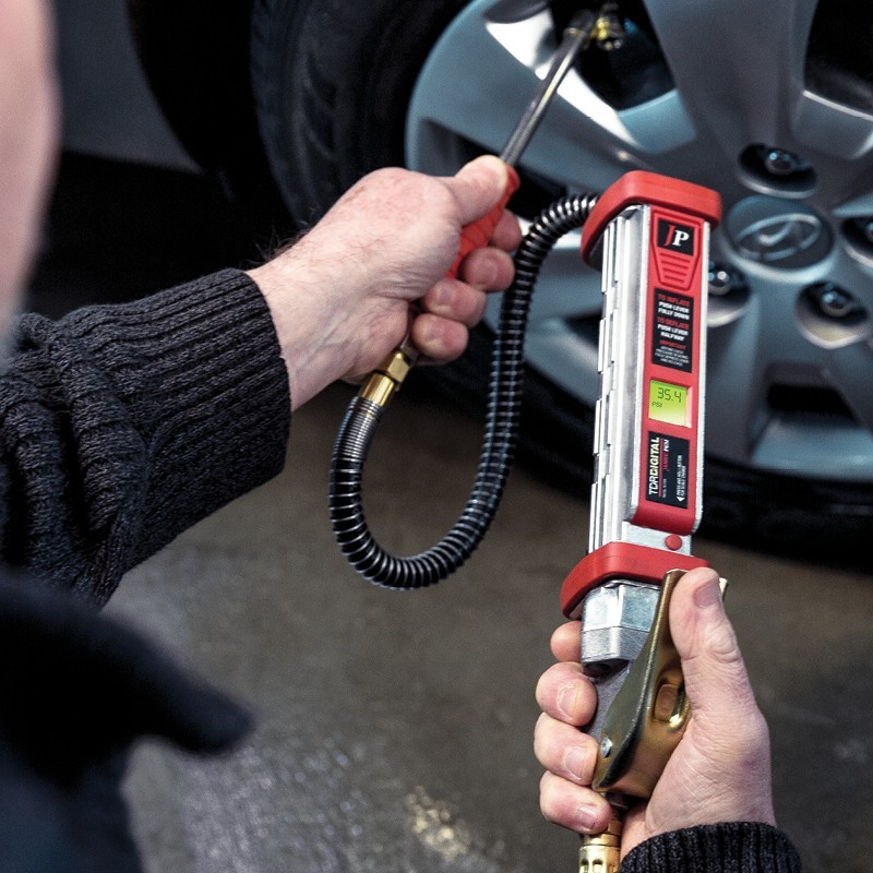 decathlon tyre inflator