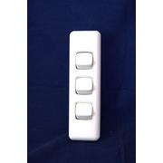 3 Gang Switch 10amp For Architrave